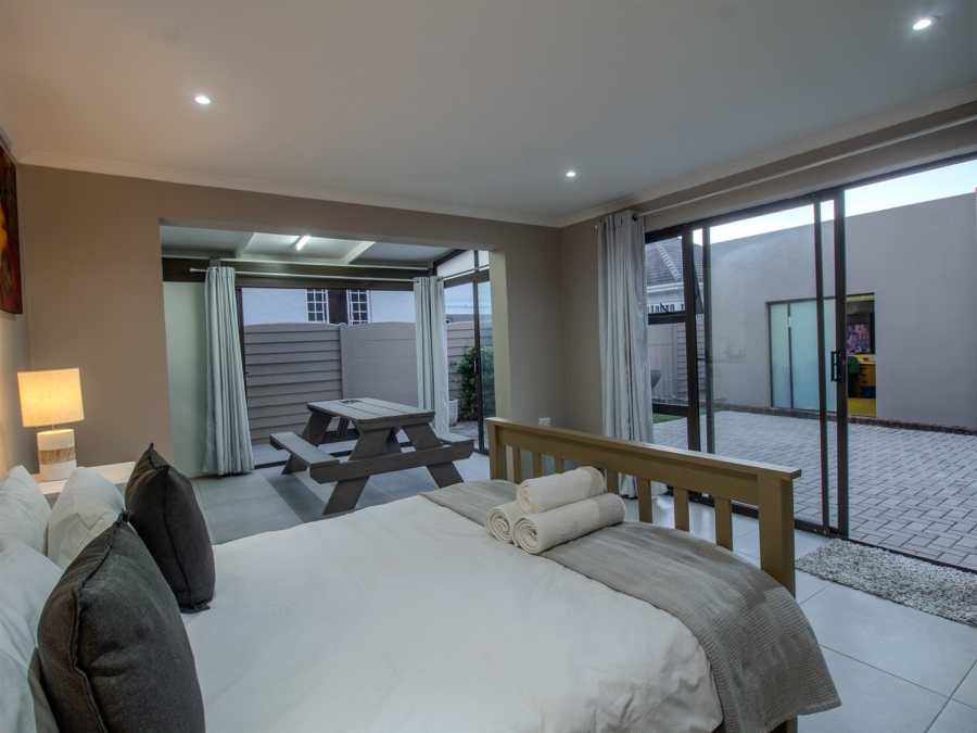 5 Bedroom Property for Sale in Nahoon Eastern Cape